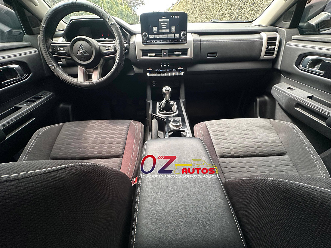 MITSUBISHI L200 2025