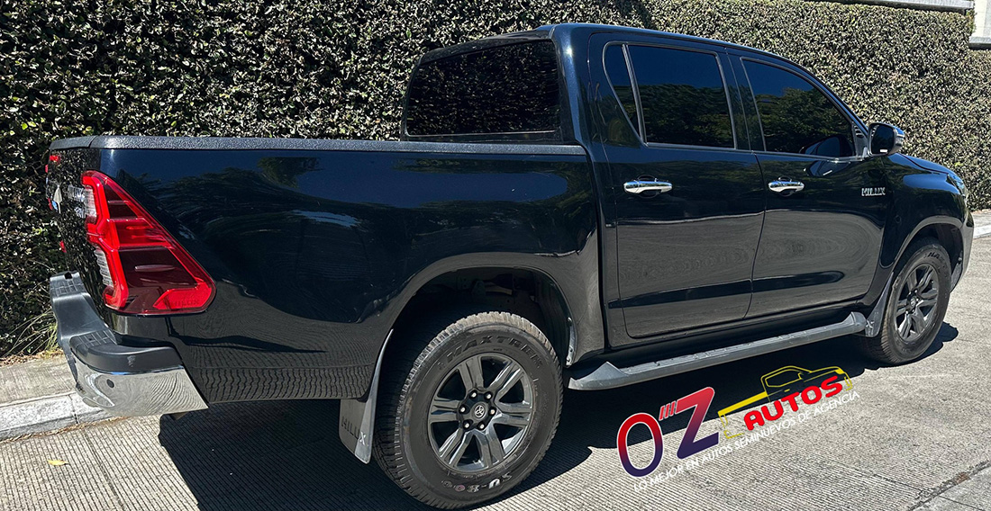 TOYOTA HILUX SRV 2023 AUTOMÁTICO 4×4