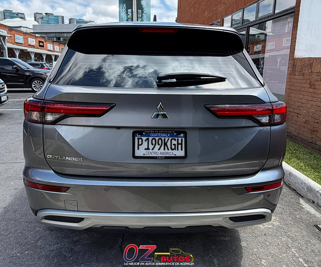 MITSUBISHI OUTLANDER 2023 DE AGENCIA