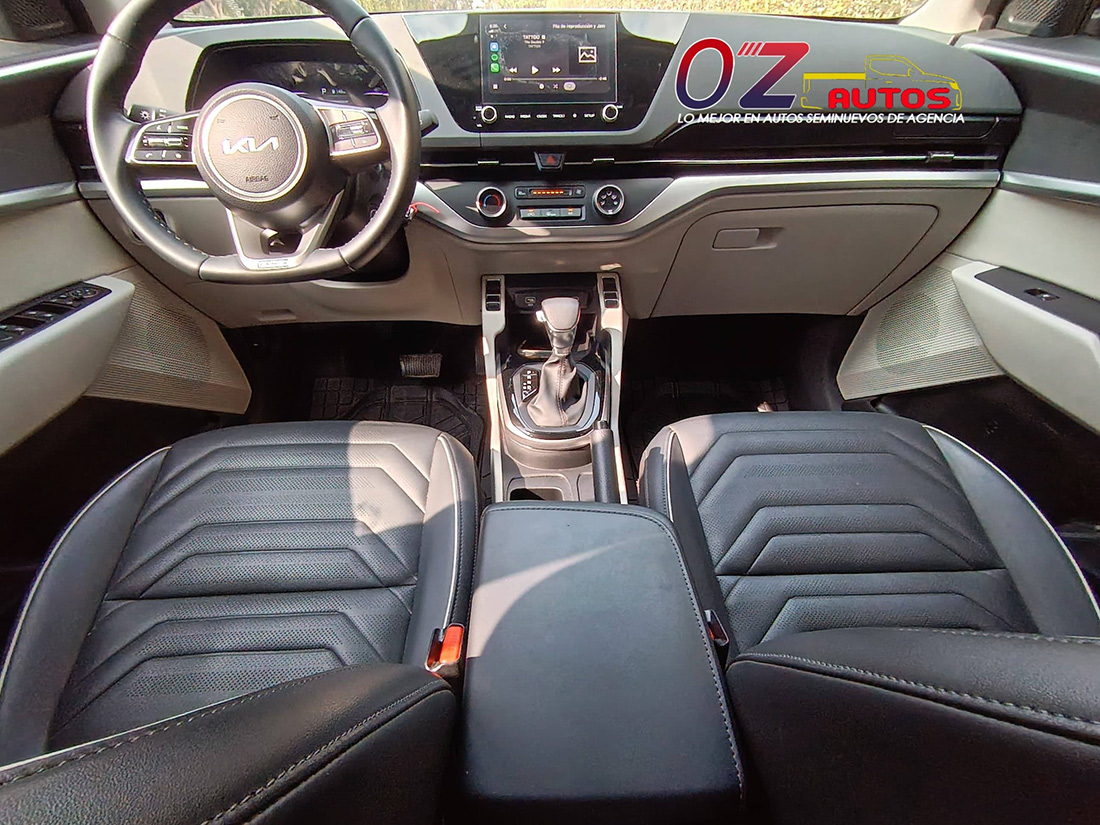 KIA CARENS 2024 DE AGENCIA AUTOMÁTICA