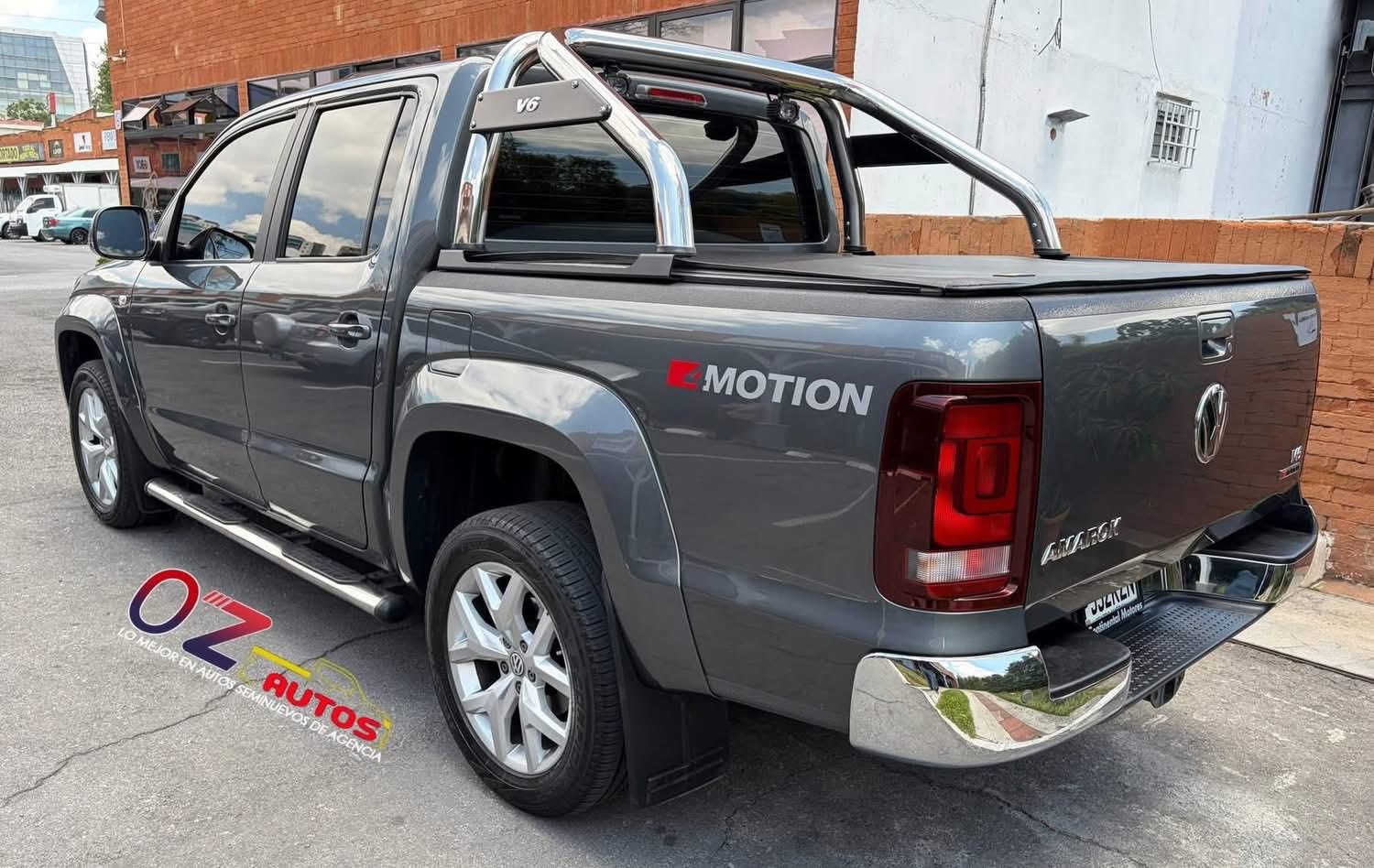 VOLKSWAGEN AMAROK V6 HIGHLINE 2024