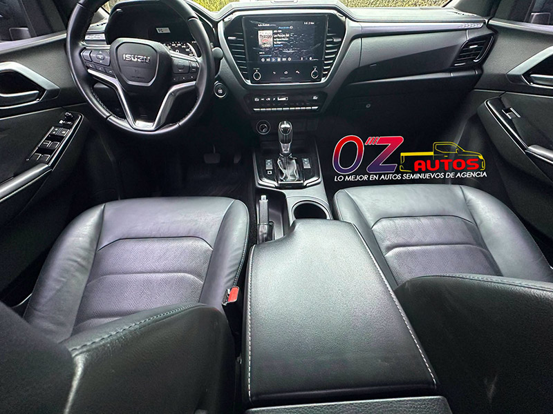 ISUZU D-MAX LS 2025 AUTOMÁTICA 4X4 FULL EQUIPO
