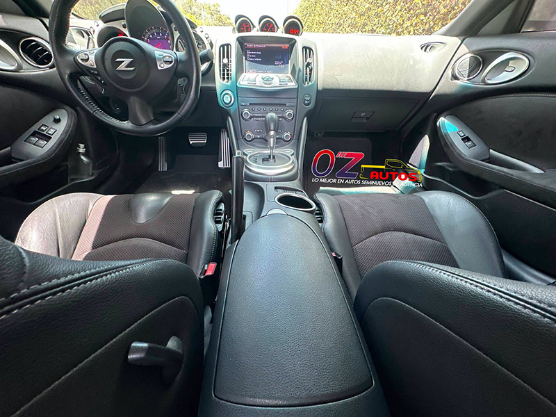 NISSAN 370Z 2017