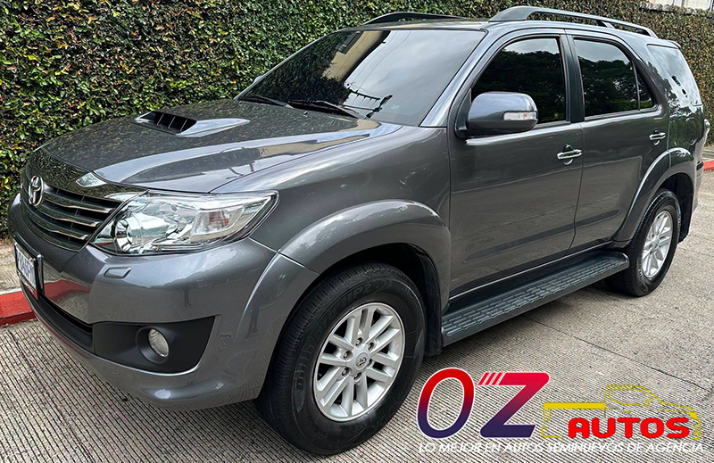 TOYOTA FORTUNER SRV AUTOMÁTICA 2014