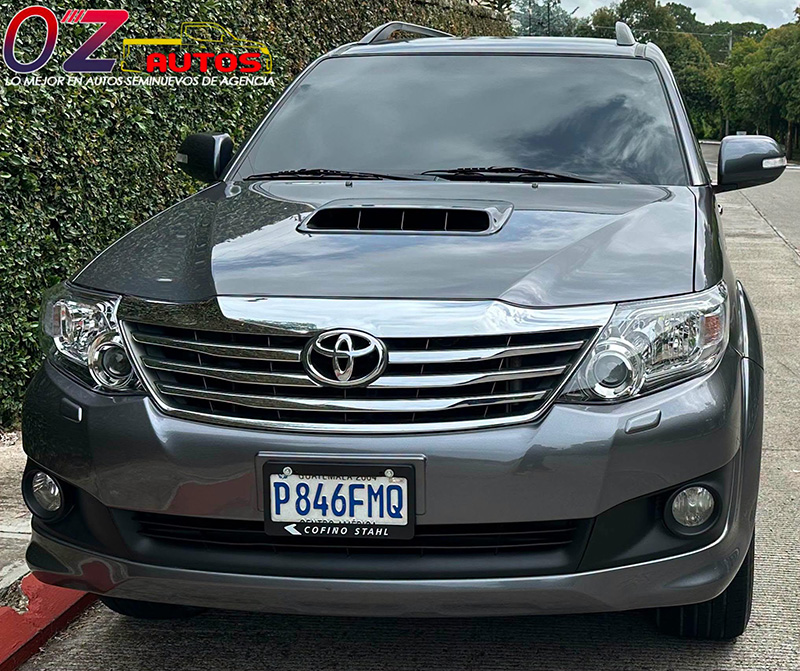 TOYOTA FORTUNER SRV AUTOMÁTICA 2014