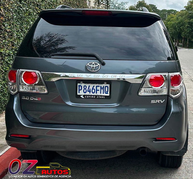 TOYOTA FORTUNER SRV AUTOMÁTICA 2014