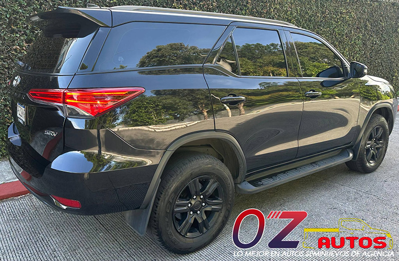 TOYOTA FORTUNER 4X2 AUTOMÁTICA