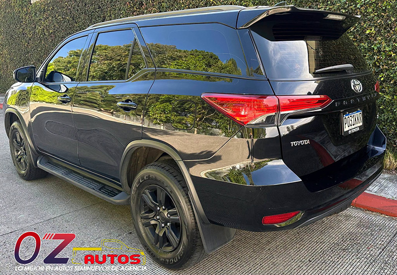 TOYOTA FORTUNER 4X2 AUTOMÁTICA