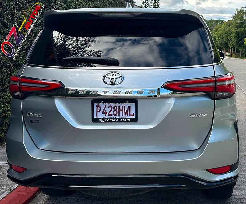 TOYOTA FORTUNER SRV 4X4 AUTOMÁTICA 2025