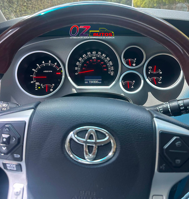 TOYOTA SEQUOIA PLATINUM 2016