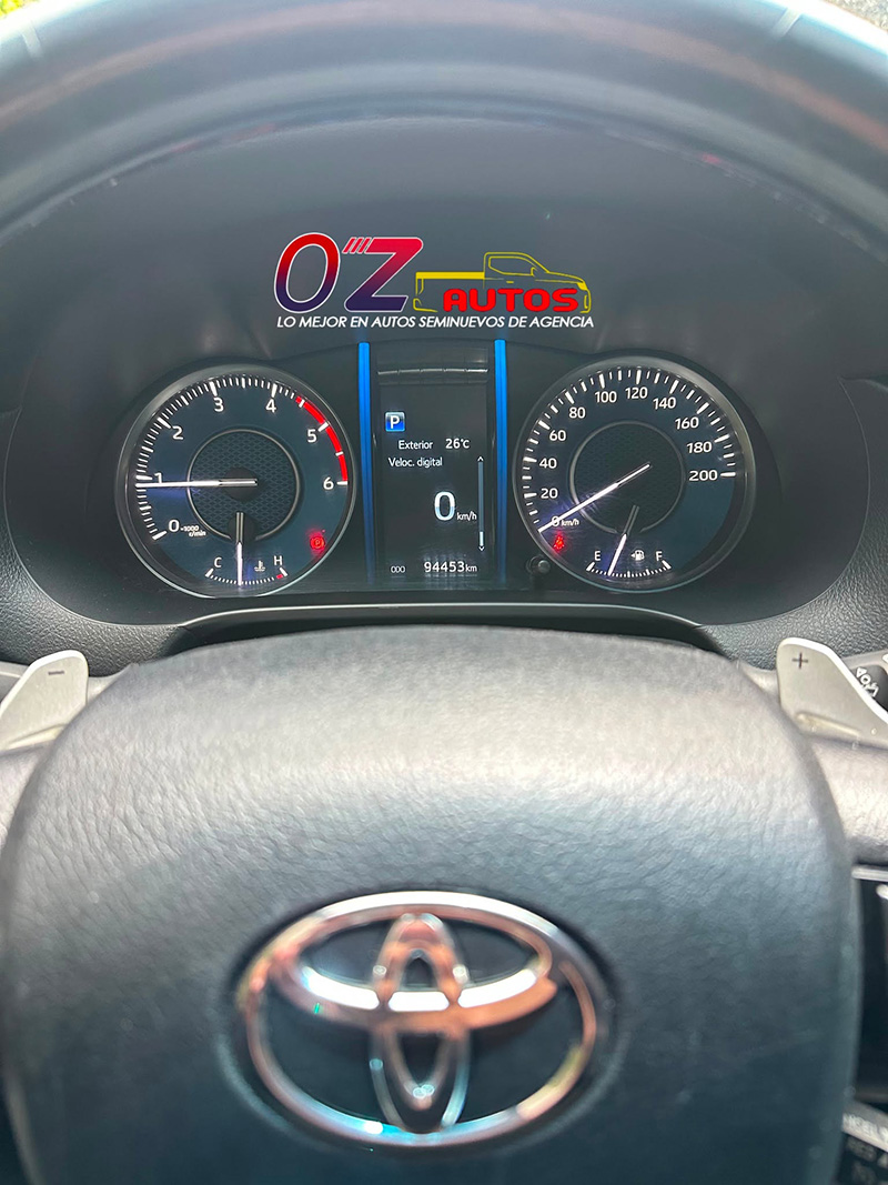 TOYOTA FORTUNER SRV 4X4 AUTOMÁTICA MODELO 2022